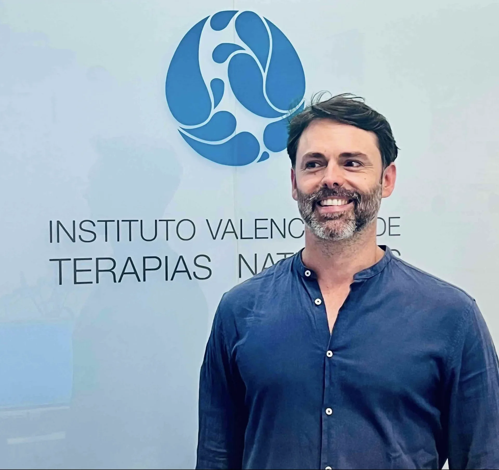 Manuel Copeiro del Villar en el Instituto Valenciano de Terapias Naturales